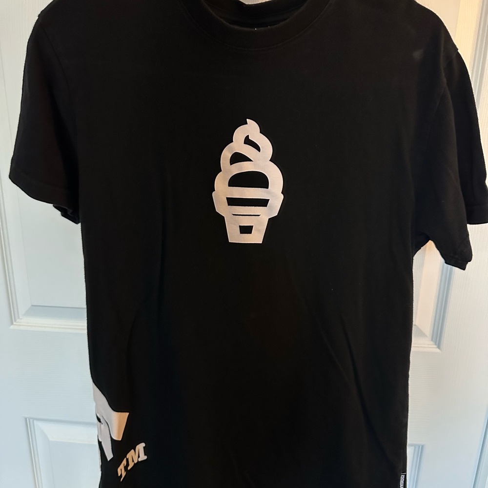 Bundle of 7 shirts. Ice cream and Billionaire Boys Club